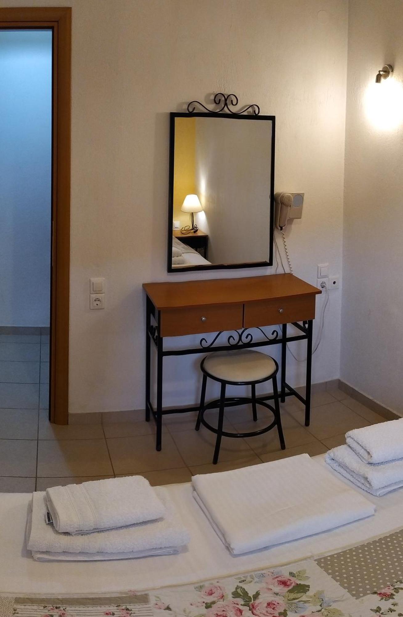 Remvi Apartments Skopelos Zimmer foto